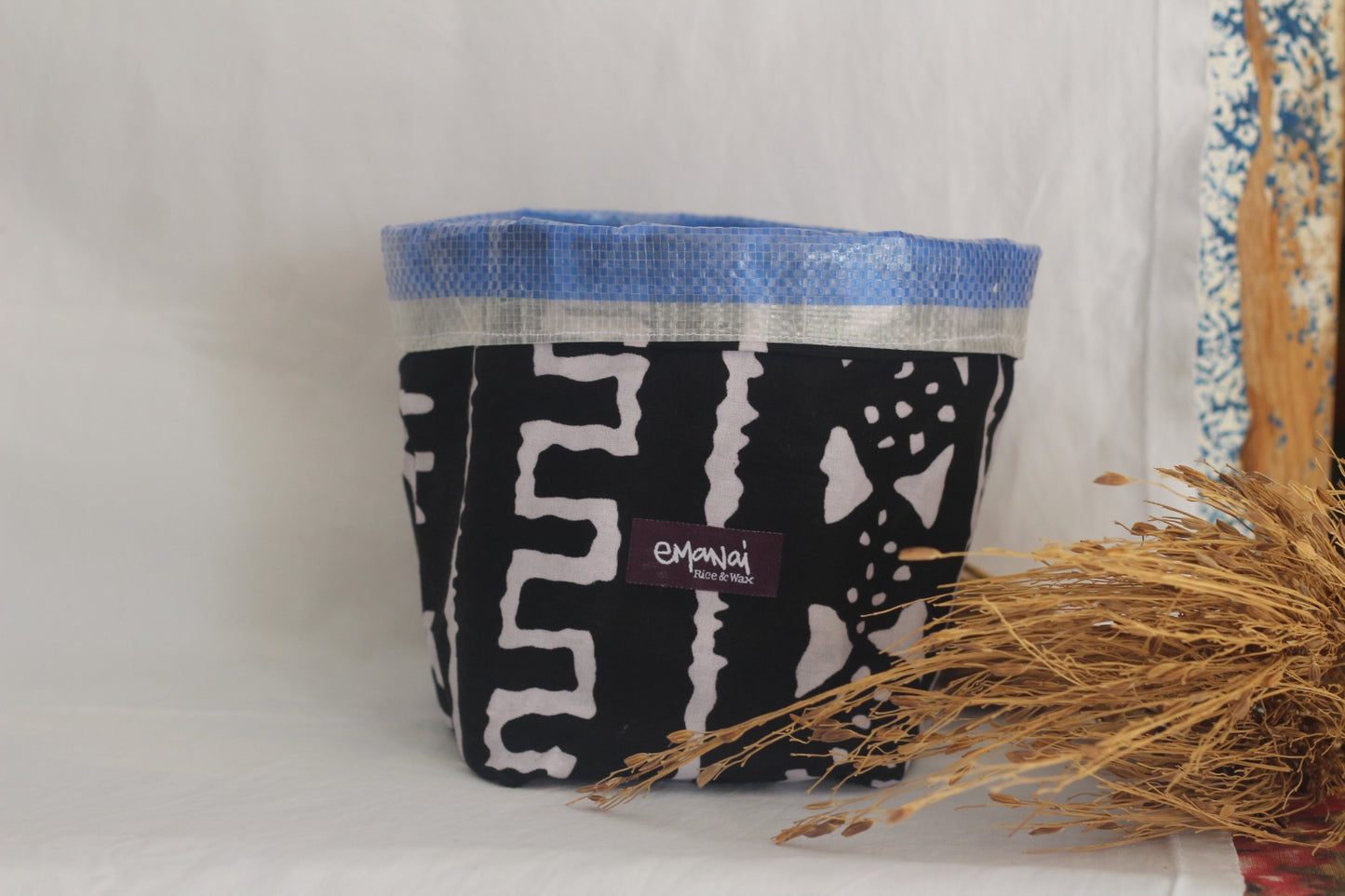 Cubremacetas flor de pascua Emaye + 2kg de arroz